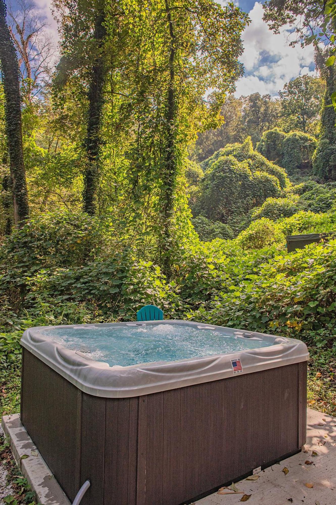 Tiny Cabin Village Private Hot Tub Lynda Cabin Chattanooga Bagian luar foto