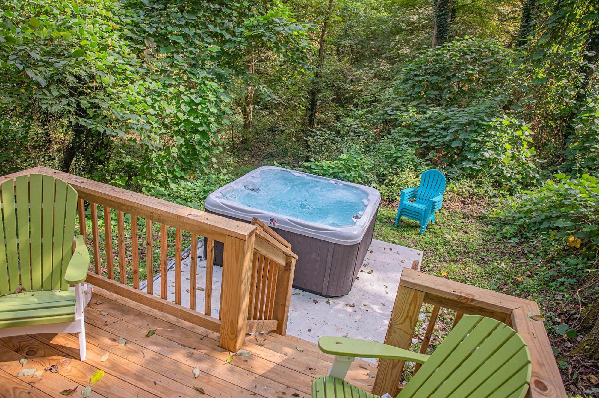 Tiny Cabin Village Private Hot Tub Lynda Cabin Chattanooga Bagian luar foto