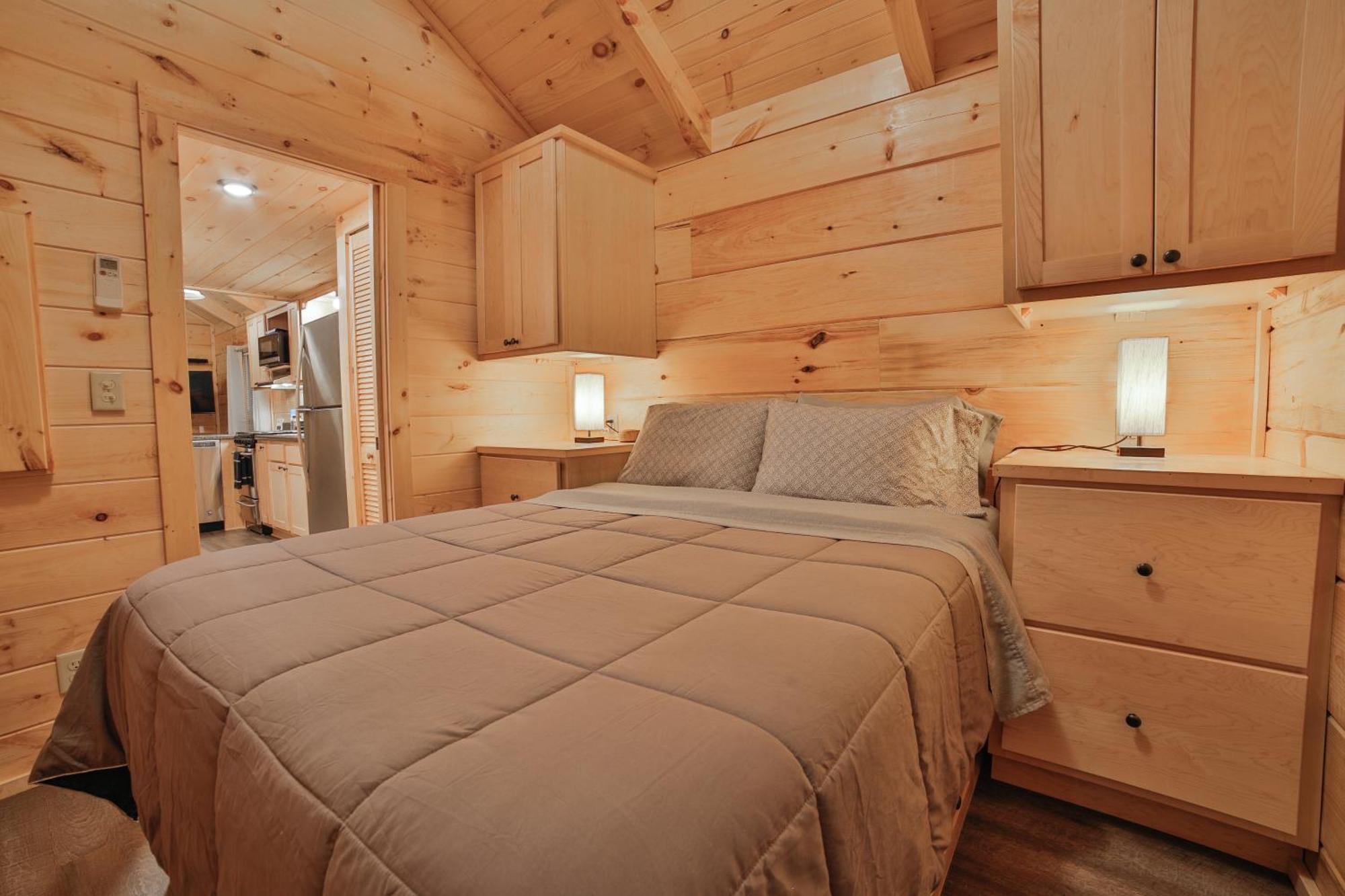 Tiny Cabin Village Private Hot Tub Lynda Cabin Chattanooga Bagian luar foto